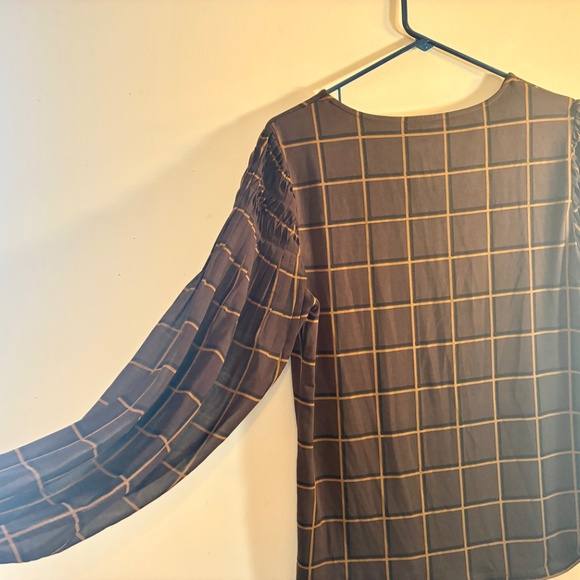 Calvin Klein Blouse - Picture 7 of 7